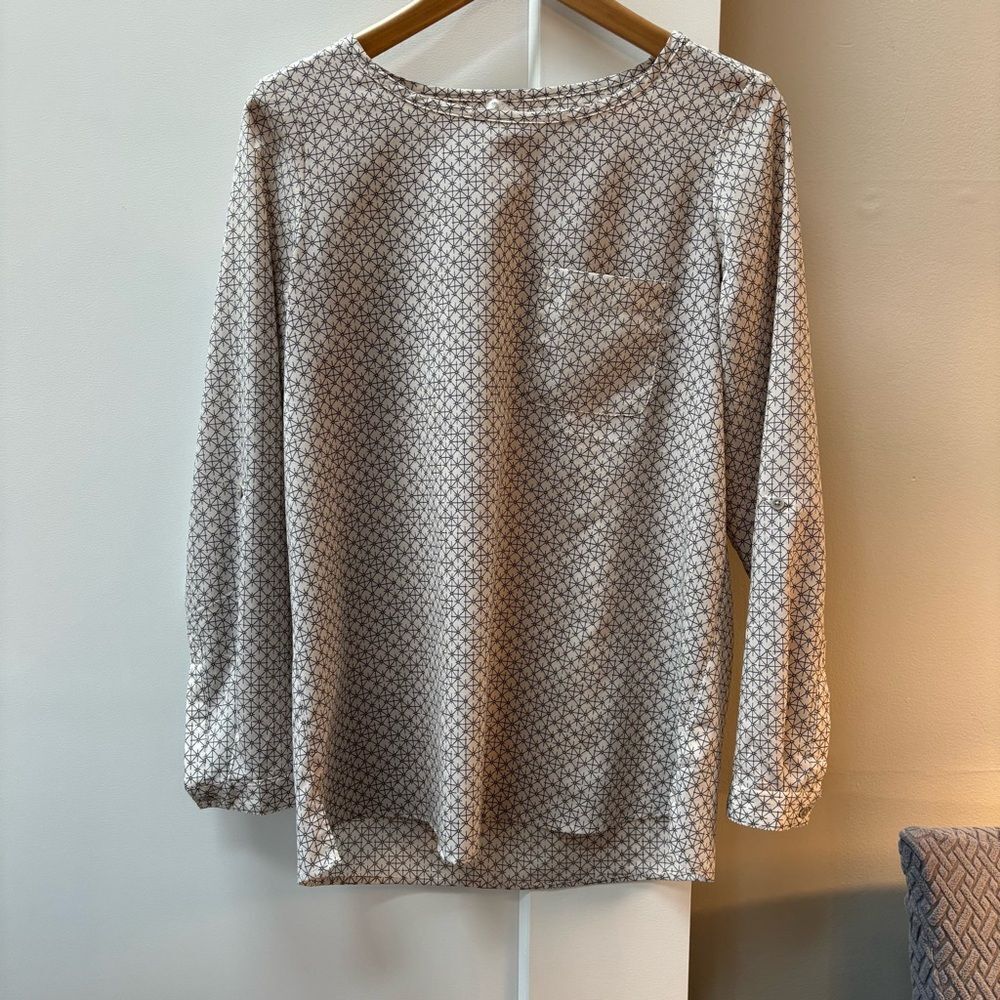 Lila Rose Geometric Print Long Sleeve Blouse – Size M